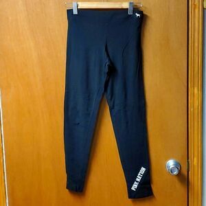 VS Pink Womans Black Yoga Leggings, Medium
